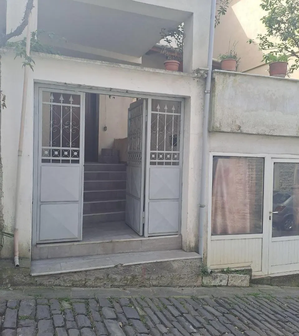 Te Raqi 2 Apartment Gjirokaster Albania