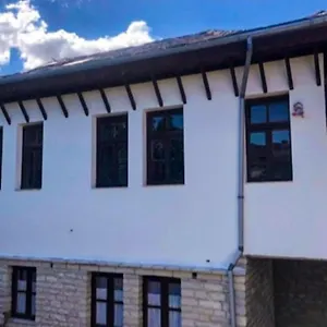 Casa de hóspedes Miziriguesthouse, Gjirokastër